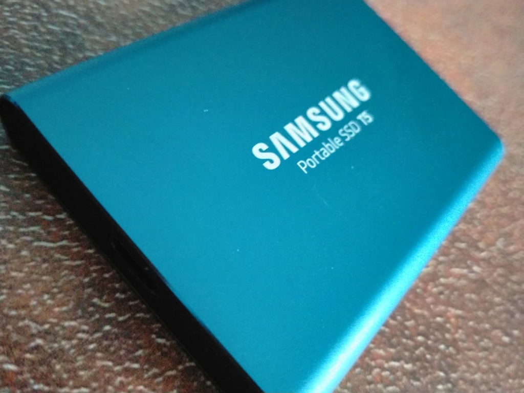 Samsung Portable Solid State Drive T5 series 